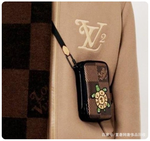 奢侈品包包“年輕化” 聯(lián)名款回收獲高價