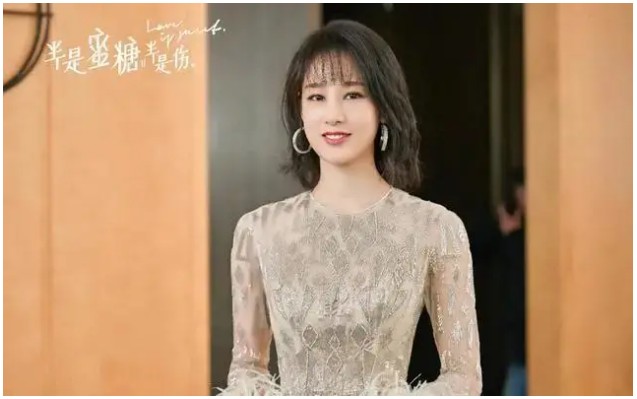 又一女演員整容失敗，臉部腫脹僵硬無法微笑，撞臉數(shù)人