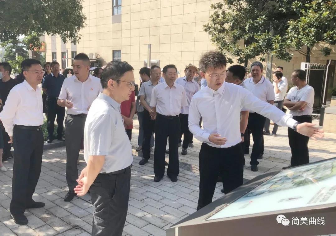 重慶市渝北區(qū)政協(xié)主席彭建康一行蒞臨國(guó)盛IEC視察指導(dǎo)，走訪并參觀了重慶美昊源實(shí)業(yè)有限公司。