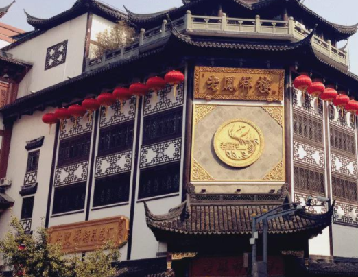 老鳳祥，真的“老”了嗎？