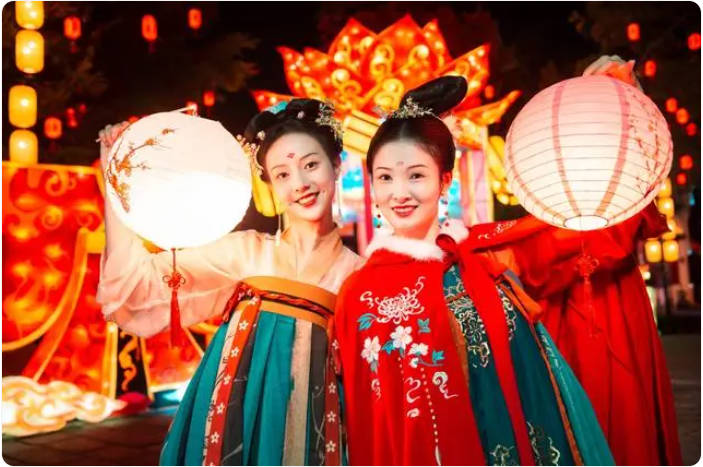 國潮+文旅：傳統(tǒng)文化與現(xiàn)代旅游的深度融合